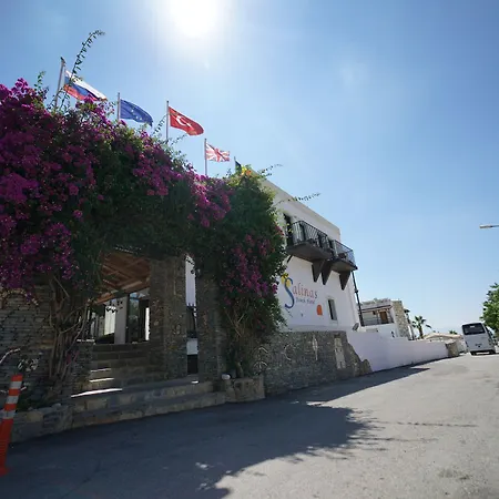 Salinas 3* غومْبيت