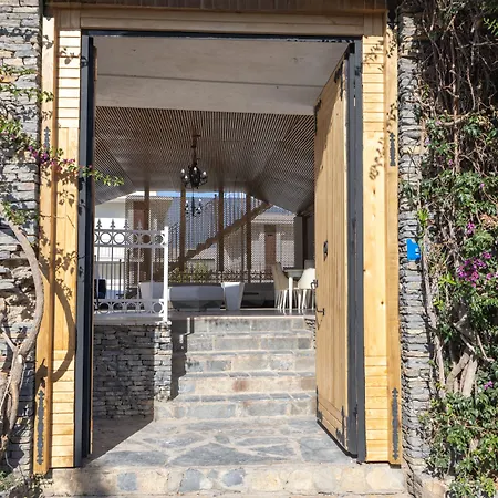 Salinas غومْبيت