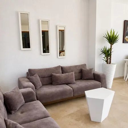 Salinas 3*