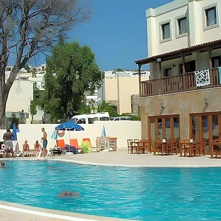 Salinas 3*