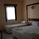 Salinas 3*